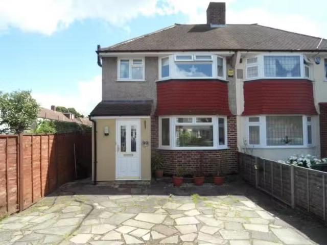Just in! 1 BA 3 bedroom semi detached house for rent in Berwic.