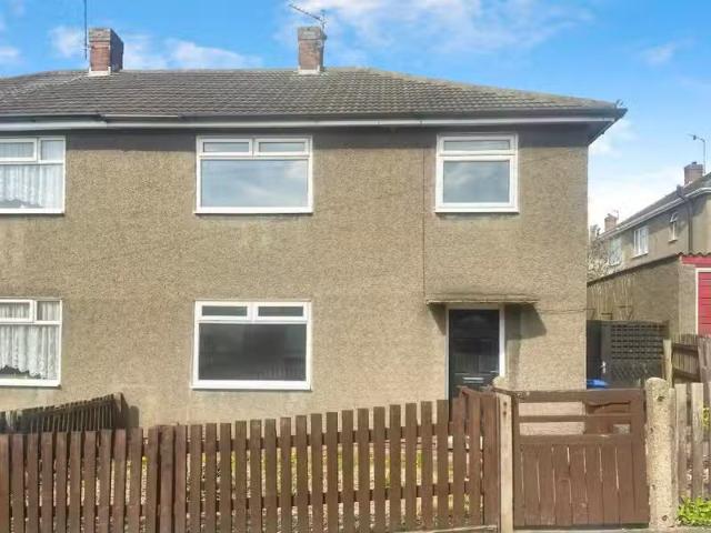 Charming 1 BA 3 bedroom semi detached house for rent in Granth.