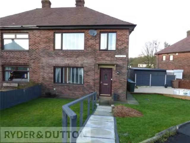 Rental! 1 BA 3 bedroom semi detached house for rent in Piper L.