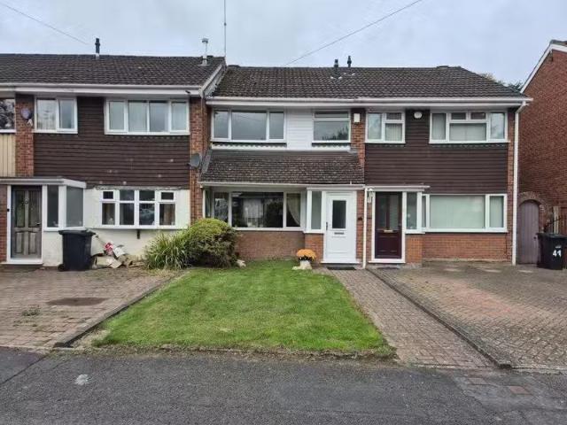 Charming 1 BA 3 bedroom town house for rent in Arlington Court.
