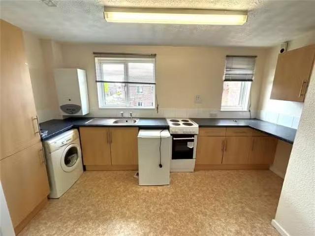 Charming 1 bedroom apartment for rent in Alderton Way, Trowbri.