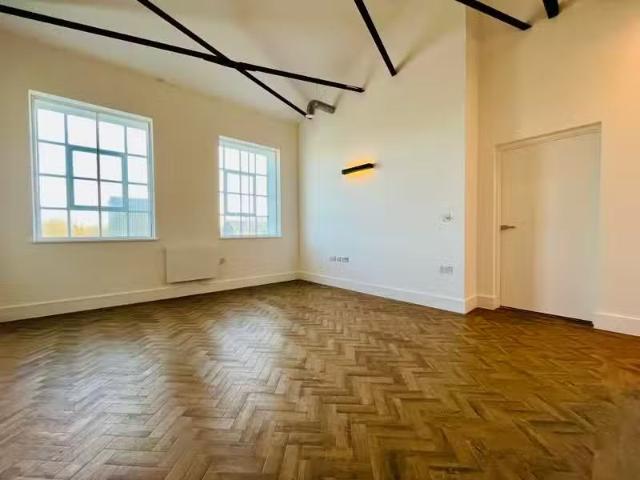 Deal! 1 bedroom apartment for rent in Ashby House, Brook Stree.