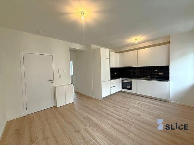 New 1 Bedroom Apartment – Saint Josse