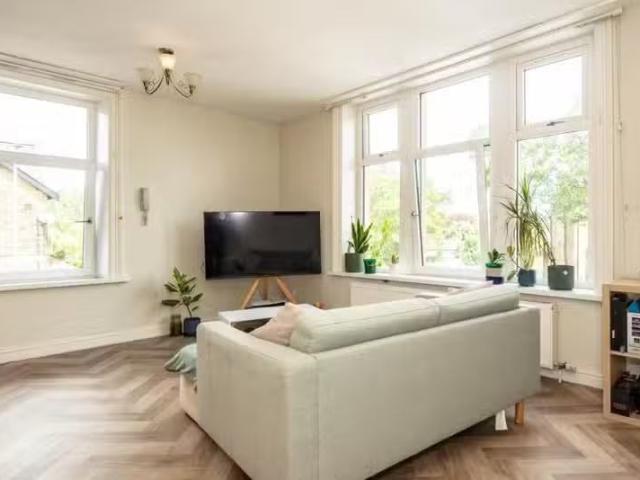 Cozy 1 bedroom flat for rent in Avondale Road, Shipley, BD18