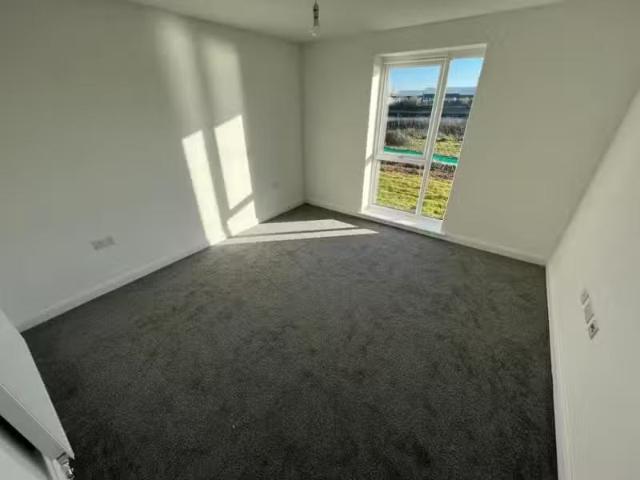 For Rent! 1 bedroom flat for rent in Ffordd Wallace, Harboursi.