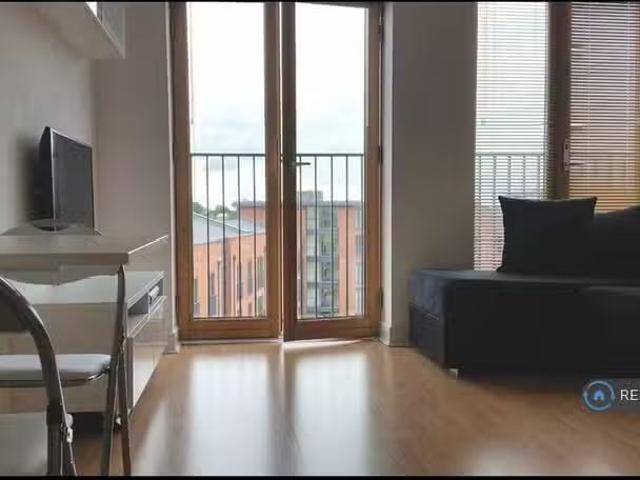 Cozy 1 bedroom flat for rent in Rumbush Lane, Solihull, Birmin.