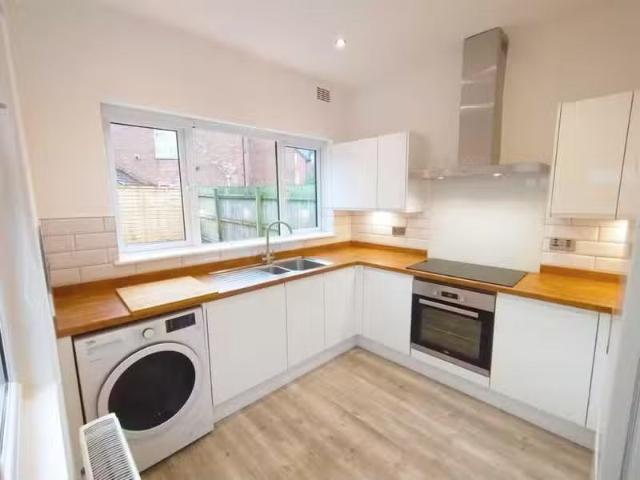 Just in! 1 bedroom house share for rent in Norfolk Road, Erdin.
