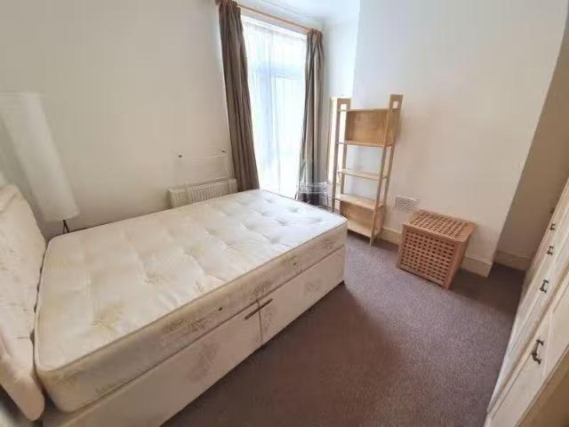 New 1 bedroom house share for rent in Soundwell Road, Kingswoo.