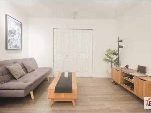 Charming 1 BR 411/136 Curlewis Street, BONDI BEACH Apartment f.