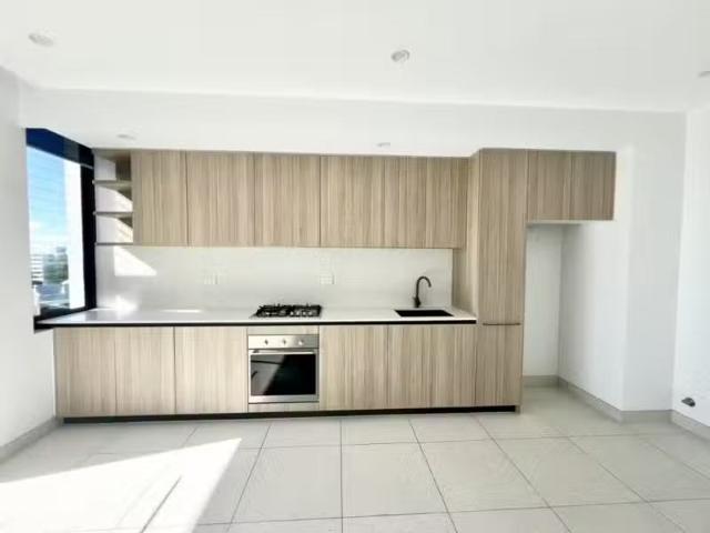 Charming 1 BR 501/20 Llandaff Street, BONDI JUNCTION Apartment.