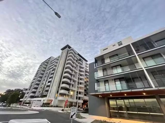 Cheap 1 BR 504/1 Kingfisher Street, Lidcombe, NSW 2141