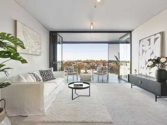 For Rent! 1 BR 5 Sterling Circuit, Camperdown, NSW 2050