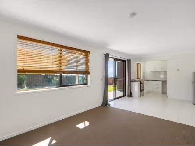 Charming 1 BR 6 Marana Street, Bilambil Heights Apartment for.