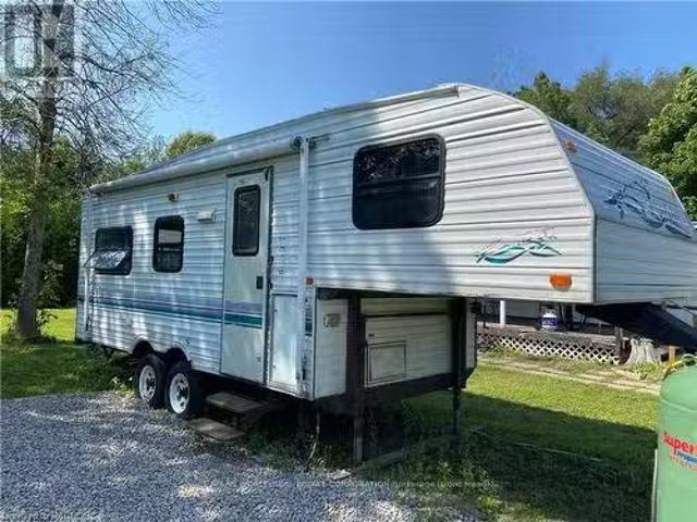 Rental! 1 BR 6 9 Tamarac Road, Northern Bruce Peninsula, ON.