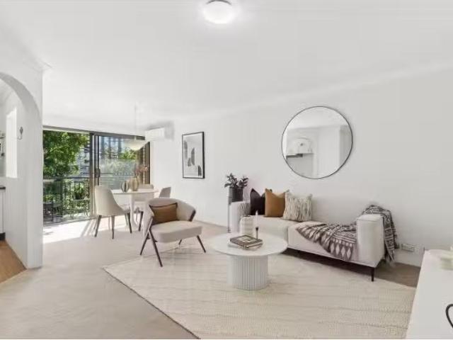 Deal! 1 BR 7/36 Arthur Street, Lavender Bay Apartment for rent.