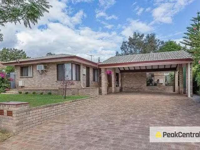 Just in! 1 BR 7A Armitage Road, Kelmscott, WA 6111