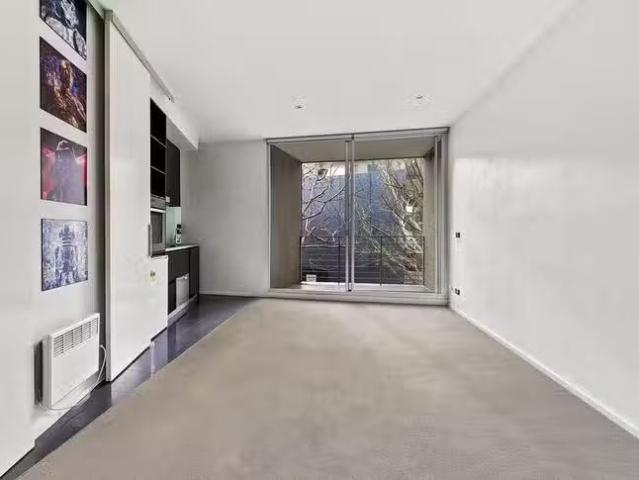 New 1 BR 8/186 Barkly Street, St Kilda, VIC 3182