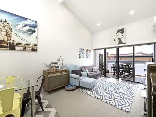 Just in! 1 BR 11/64 Hardwick Crescent, Holt, ACT 2615