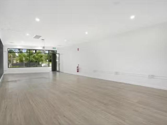Just in! 1 BR 136 Berowra Waters Road, Berowra Heights Apartme.