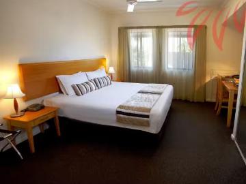 Deal! 1 BR 2020B/55 Cavenagh, Darwin City Apartment for rent.