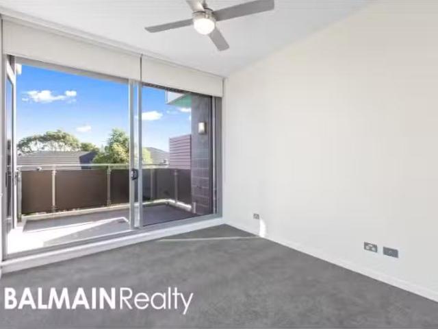 Rental! 1 BR 206/41 Terry Street, Rozelle Apartment for rent.