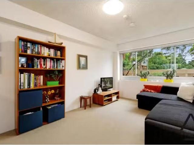 Unique 1 BR 21/2 Lindsay Street, Neutral Bay House for rent L.