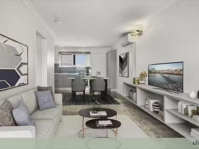 Just in! 1 BR 2/25 Whish Street, Windsor, QLD 4030