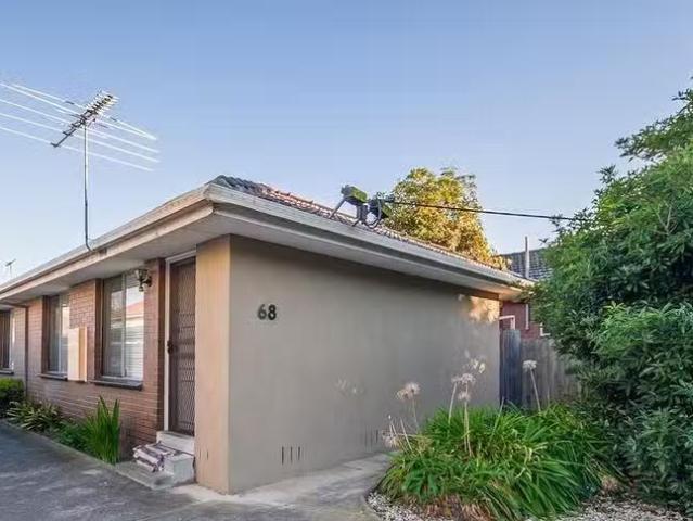 For Rent! 1 BR 2/68 Pentland Parade, Yarraville, VIC 3013