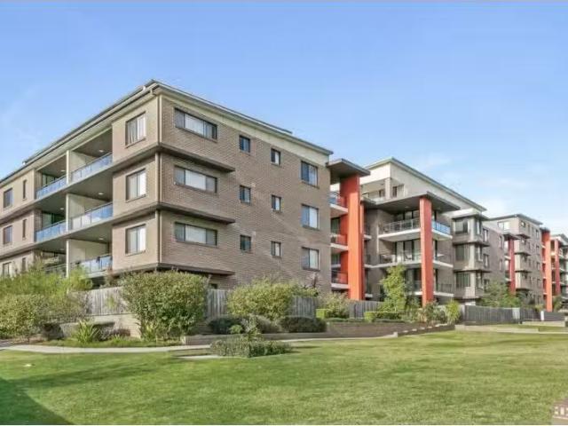 For Rent! 1 BR 27/40 52 Barina Downs Road, Norwest Apartment f.