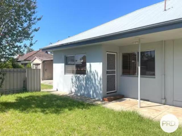 Nice 1 BR 2/832 Frauenfelder Street, NORTH ALBURY Apartment fo.