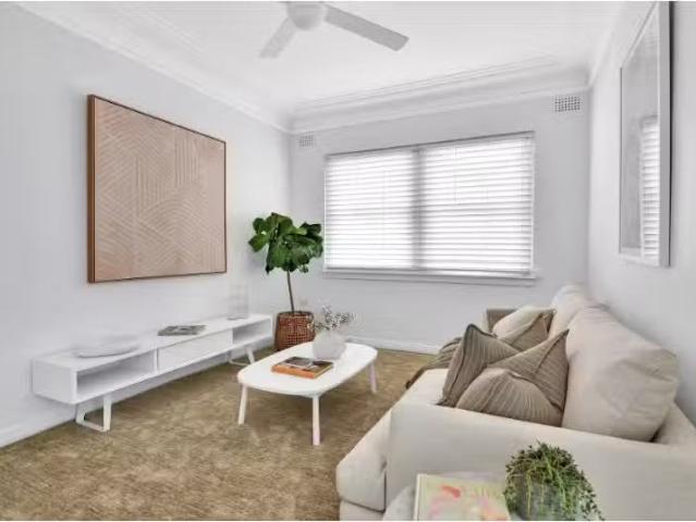 Cheap 1 BR 3/149 151 Blues Point Road, Mc Mahons Point Apart.