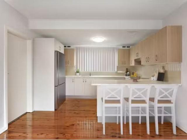 For Rent! 1 BR 3/33 Mount Ousley Road, Mount Ousley Apartment.