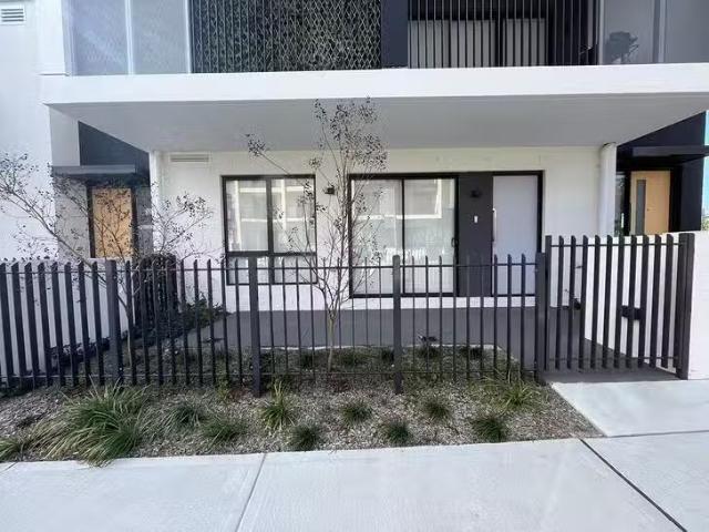 Deal! 1 BR 3 Carnegie Street, Edmondson Park, NSW 2174