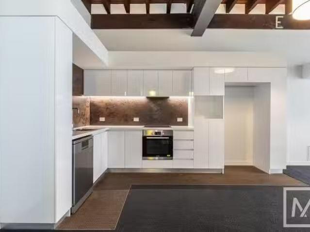 Nice 1 BR Beach Street, Fremantle, WA 6160
