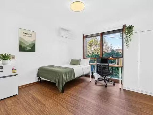 Just in! 1 BR Double Room Ensuite
