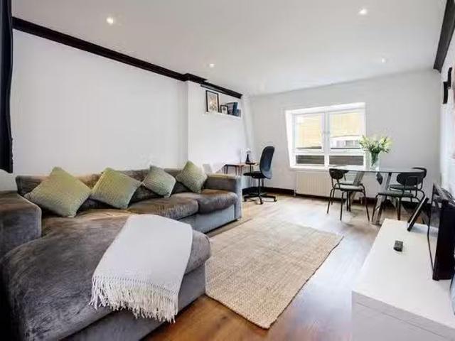 Just in! 1 BR Floral Street
