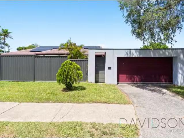 Cheap 1 BR Granny Flat/3 Ocean View Street, BENOWA Apartment f.