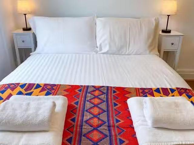 For Rent! 1 BR Hill Head