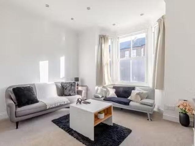 For Rent! 1 BR Ingelow Road