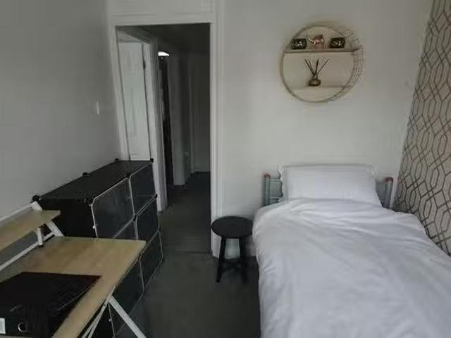 New 1 BR Pretoria Road, Romford
