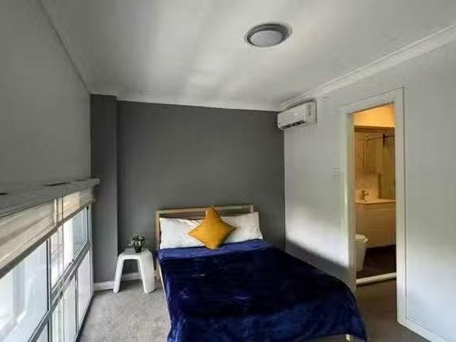 Cheap 1 BR Room 3
