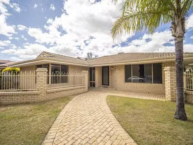 Nice 1 Forest Walk, Kardinya, WA 6163