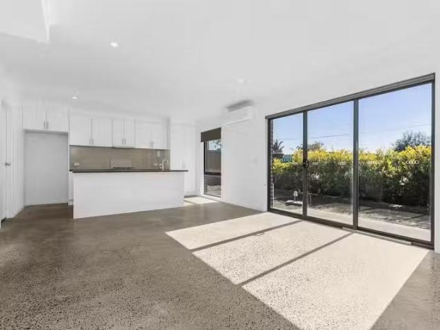 For Rent! 1 Gibson Court, Carrum Downs, VIC 3201 Townhouse f.