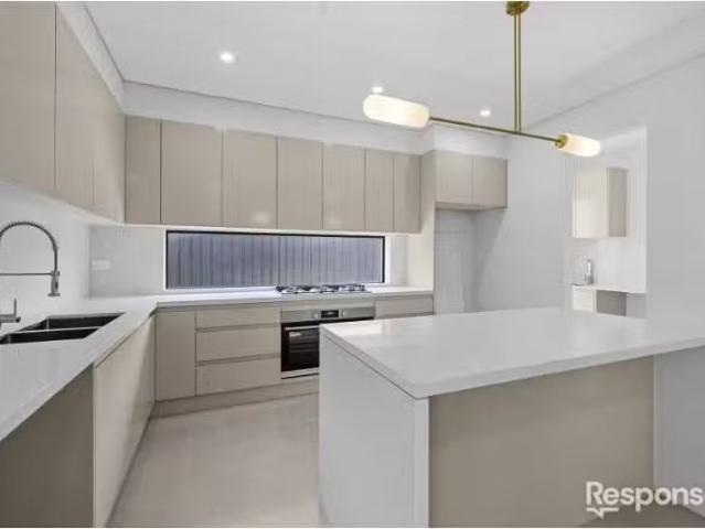 Cozy 1 Limerick Street, Box Hill House for rent Listed by Rik.