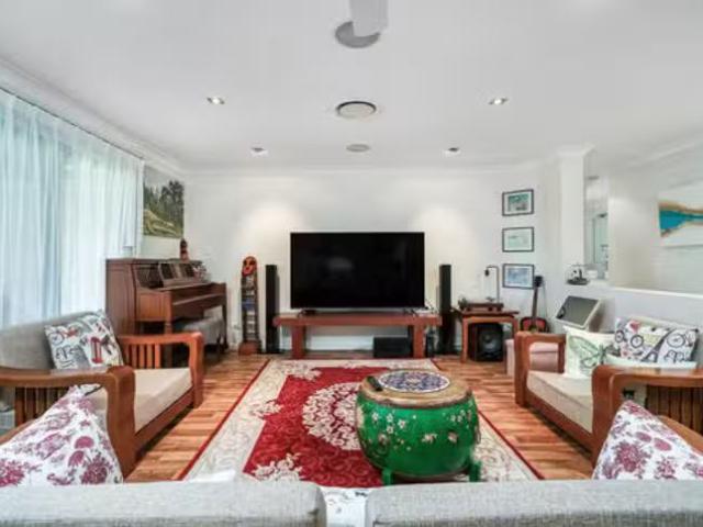 Cheap 1 Marshall Grove, Bonogin, QLD 4213