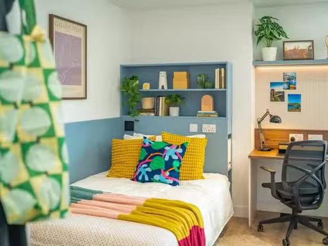 For Rent! 1 Room Premium 4 Bed Ensuite