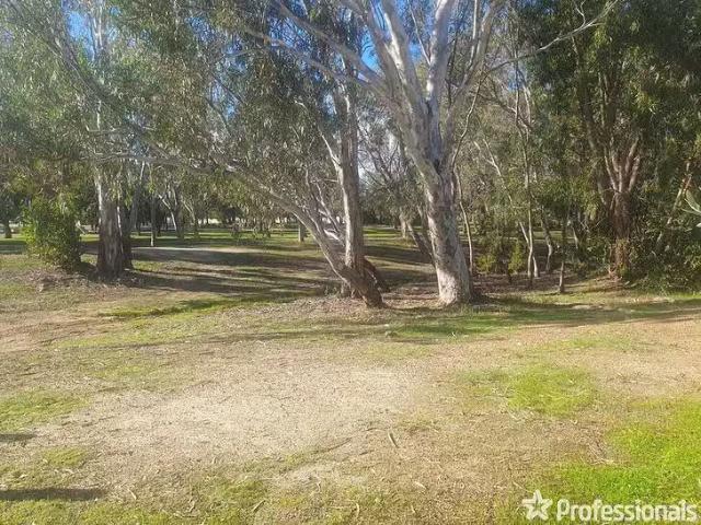 Cozy 1 Summit Grove, Swan View, WA 6056