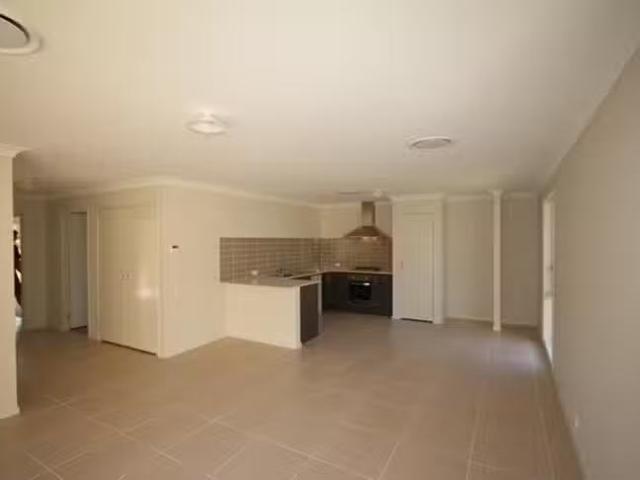 Rental! 1A Fauna Place, Watanobbi, NSW 2259
