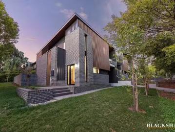 Charming 1A Hunter Street, Yarralumla, ACT 2600