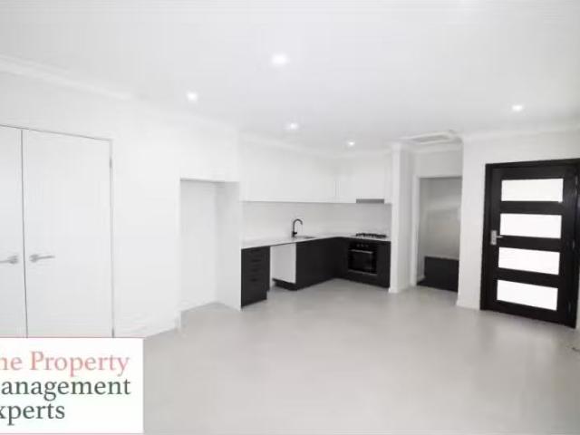 Charming 1a Illyria Street, Rosemeadow Apartment for rent Lis.